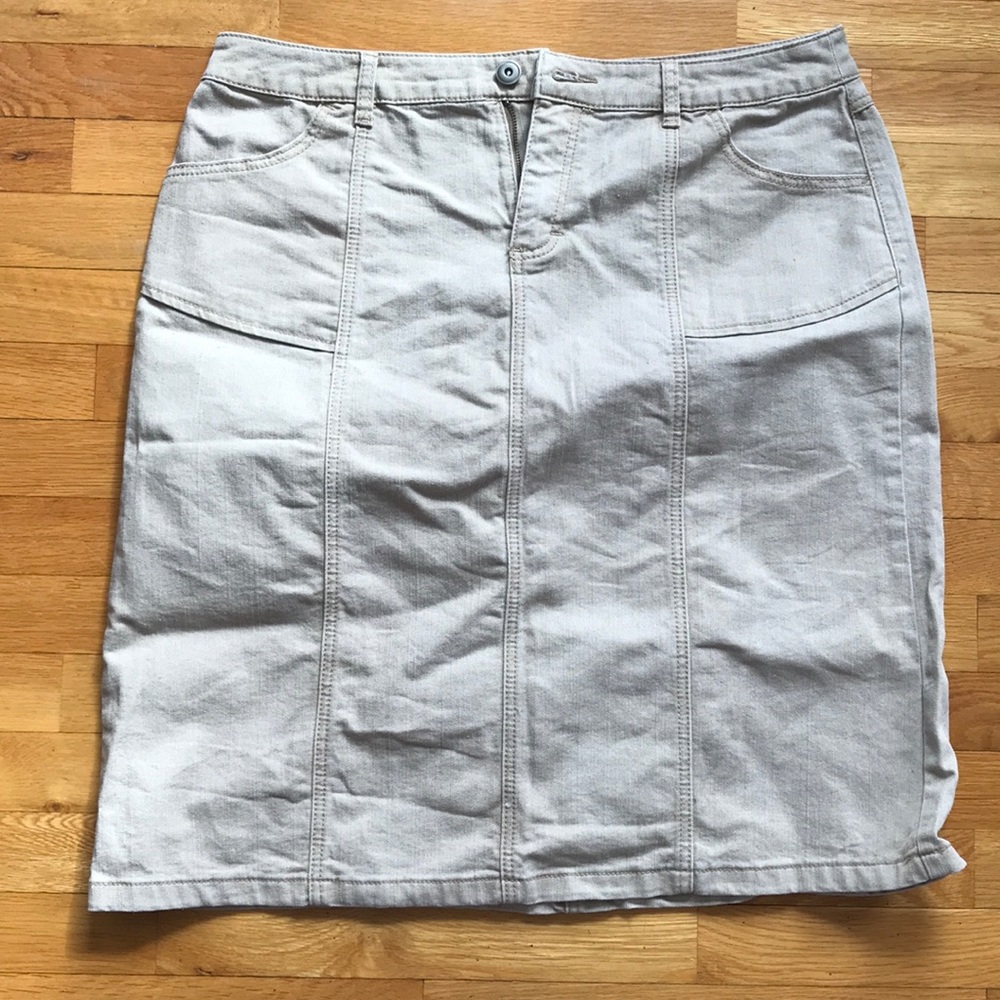 Khaki skirt